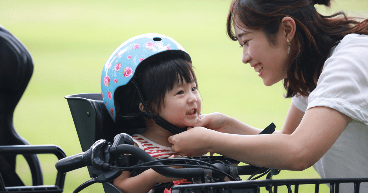 【前・後ろ別】自転車チャイルドシートカバーおすすめ｜雨の日や寒い日でも安心！