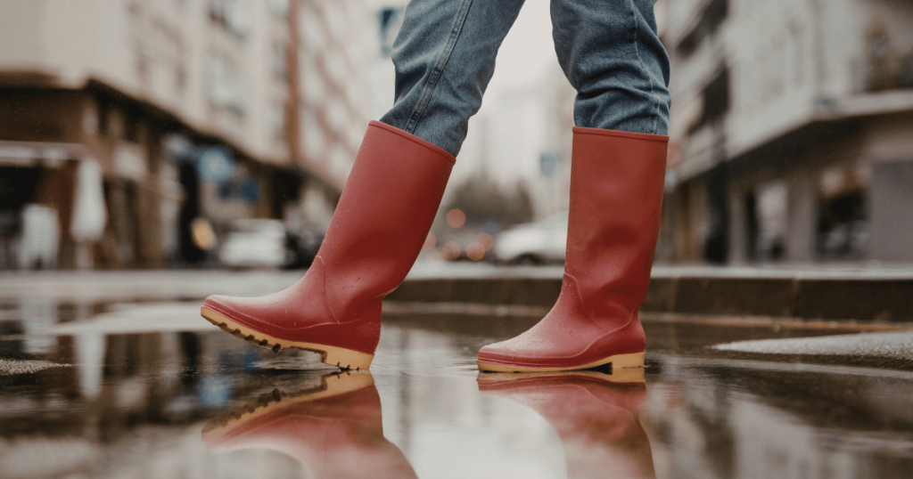 【足元が濡れない】ロング丈かブーツの組み合わせ